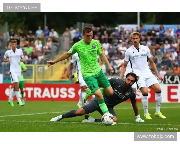 足球巨星近期状态回暖，赛场表现稳健