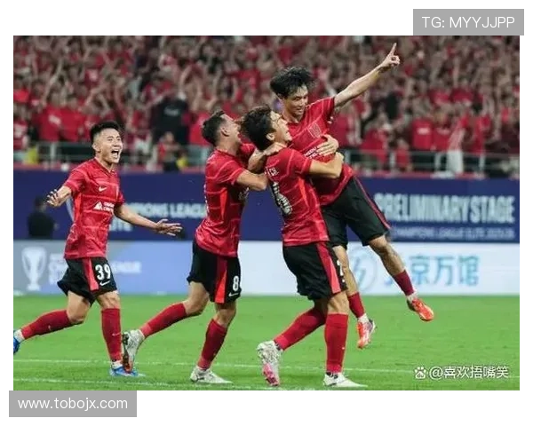 中超球队竞争激烈，多队积分紧咬争冠形势胶着