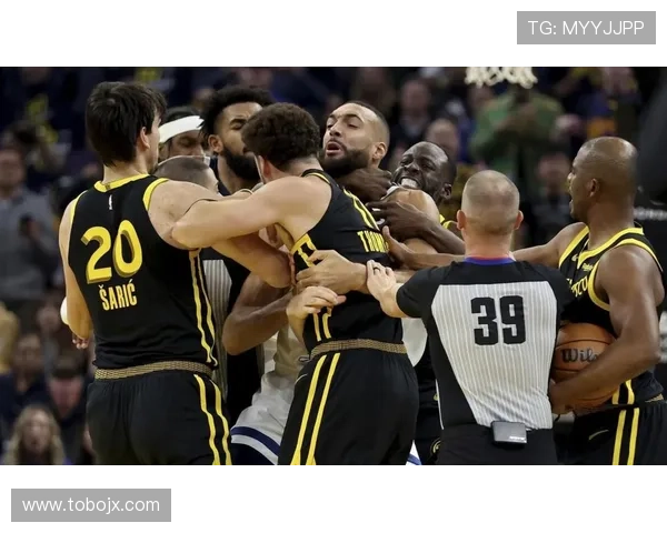 格林挡拆创造空间提升防守效率拉开勇士内线差距