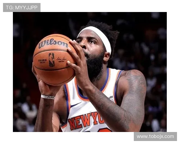 米切尔·罗宾逊篮下防守对比季后赛显著提升篮板率